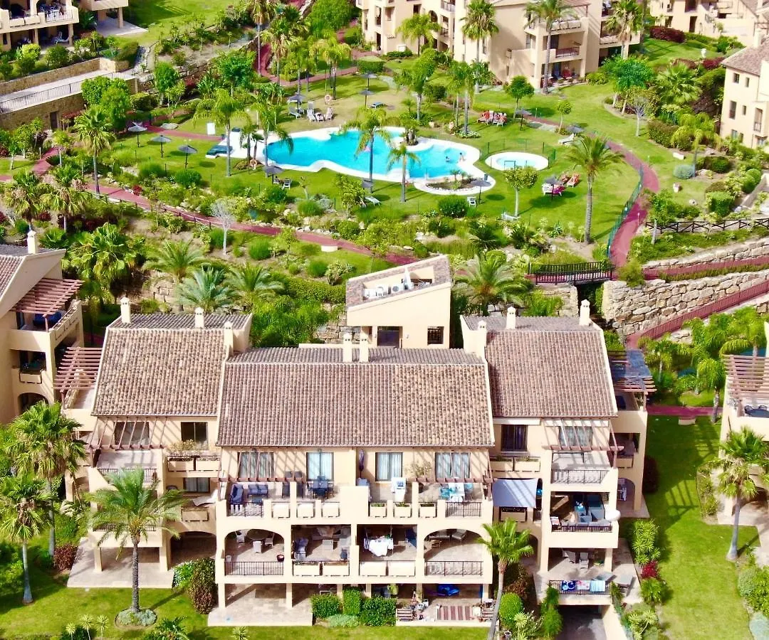 Quartiers Marbella Penthouse In Hacienda Cifuentes Benahavis Apartment Estepona