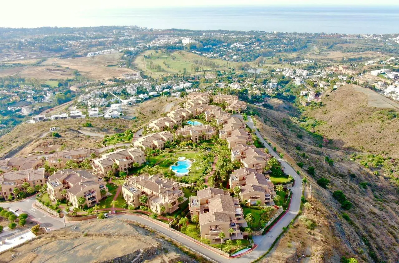 Quartiers Marbella Penthouse In Hacienda Cifuentes Benahavis Apartment Estepona Spain